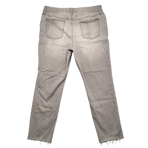 Chico's Jeans Women's 3R, 16R Gray Mid Rise Comfort Stretch Raw Hem Ankle - Picture 3 of 7